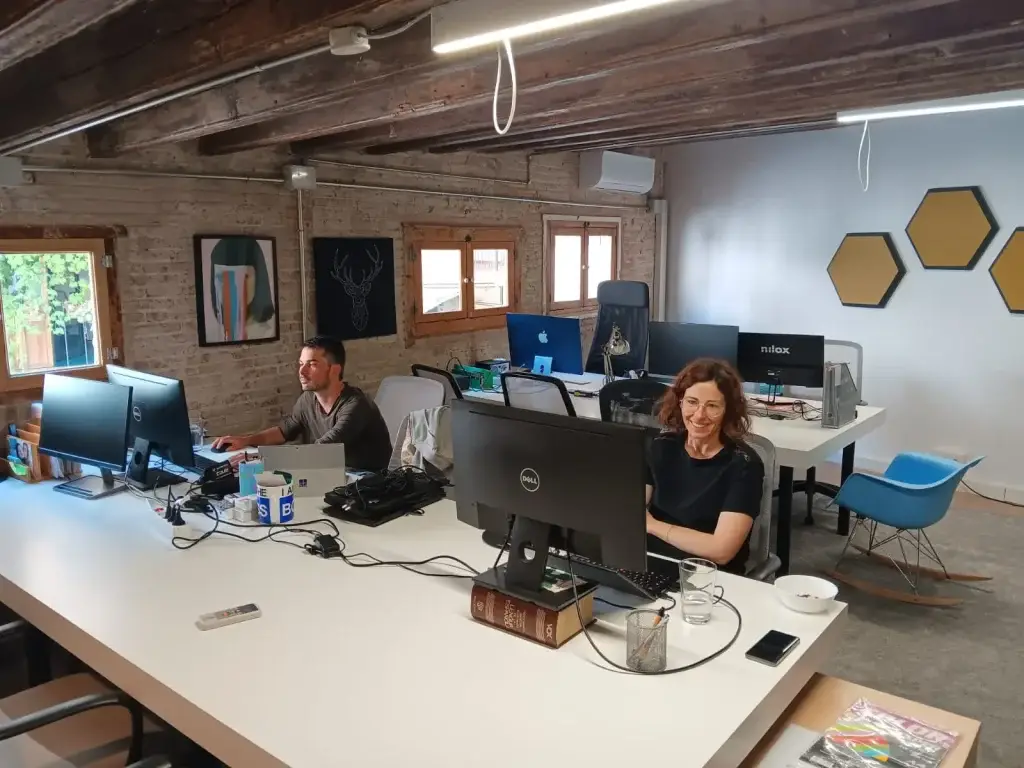 Why choose a coworking space instead of a traditional office?